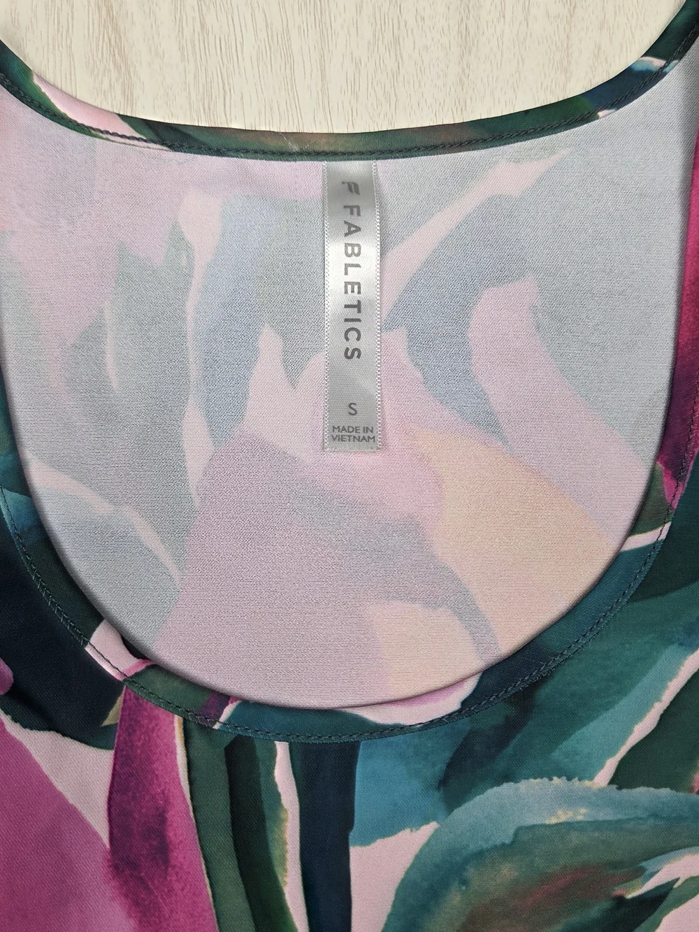 Fabletics EcoSatin Pajama Set - Painted Tulips Floral (2-Piece) Size Small